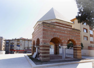 Gebze Malkoçoğlu Mehmet Bey Türbesi