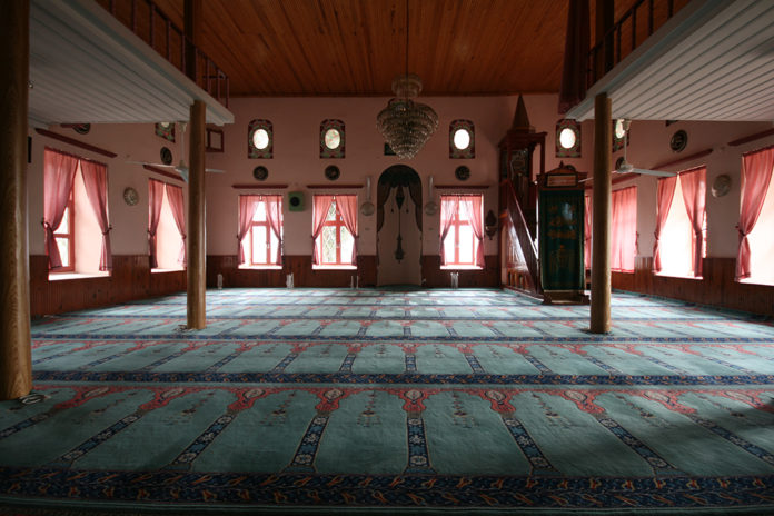 Akçakoca Camii